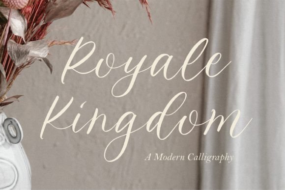Royale Kingdom Font: Organic Script for Makers